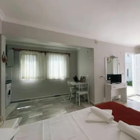 Dreambeachvillasfoca 3* Foca