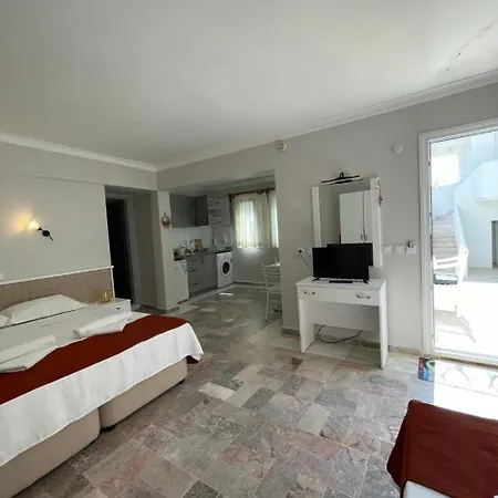 Hotel Dreambeachvillasfoca 3*